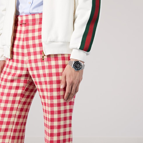 ساعة Gucci Dive، مقاس 40 مم