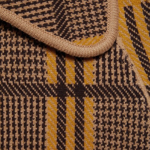 Gucci 双面针织羊毛斗篷. 5 Gucci 双面针织羊毛斗篷. 5