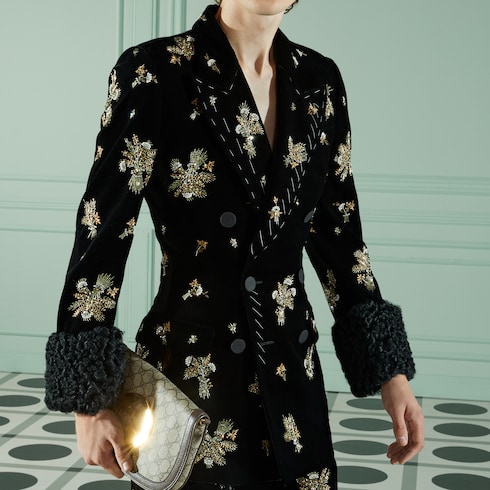 GUCCI ブラック ベルベット ジャケット GUCCI ブラック ベルベット テーラードジャケット A4 - メルカリ