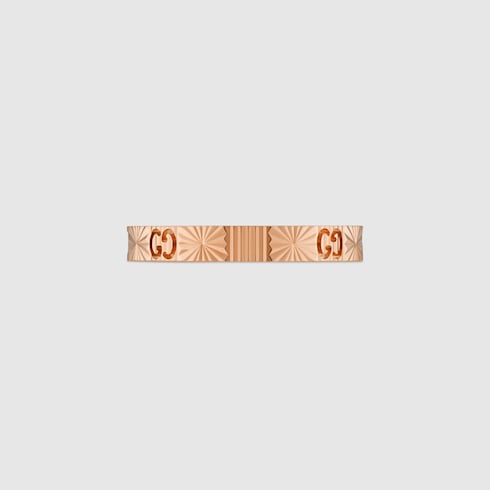 Icon Ring 18 Karat mit Diamant und Herz
