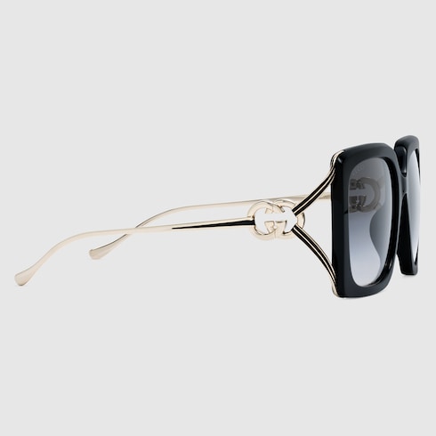Oversized rectangular sunglasses
