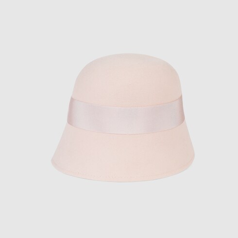 Felt bucket hat with Round Interlocking G in pale pink | GUCCI® AE
