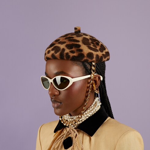 Gafas de sol con marco de navegador inmetal de tono dorado GUCCI MX