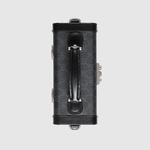 Large rigid beauty case