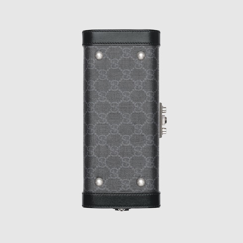 Large rigid beauty case