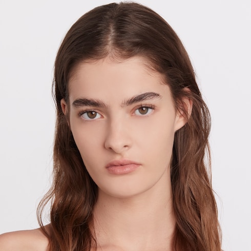 275C, тональная основа Éternité de Beauté с SPF, онлайн-эксклюзив