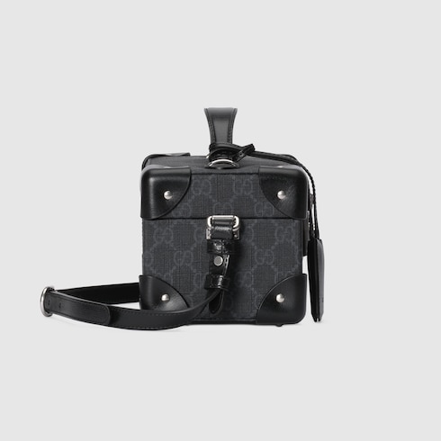 Small rigid jewelry case
