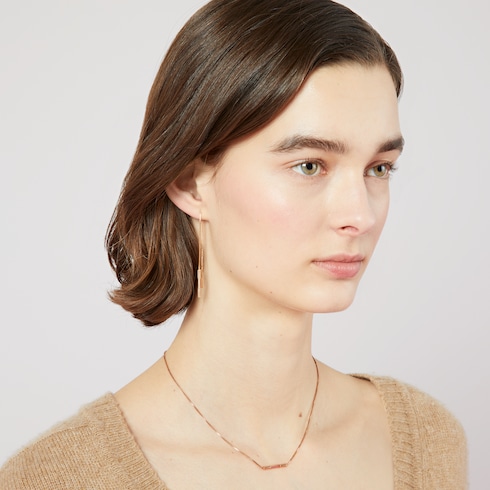 Gucci Link to Love Kettenohrringe mit „Gucci“ Stabanhänger