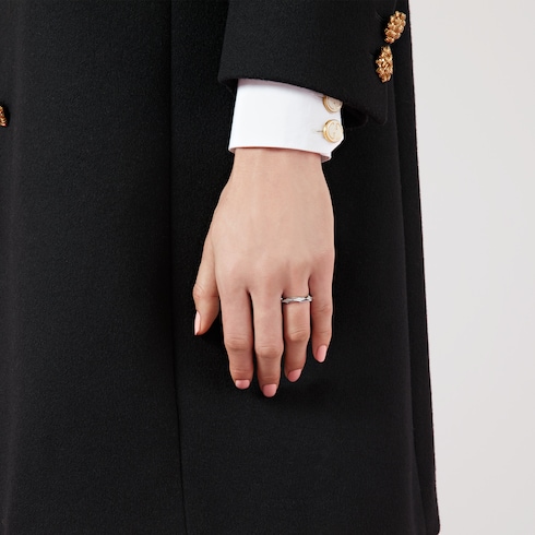 Anello Gucci Link to Love con borchie