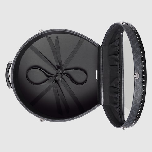 GG hat case