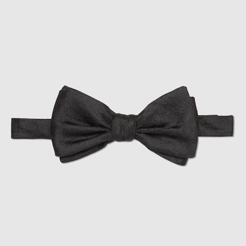 Silk bow tie
