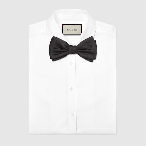 Silk bow tie

