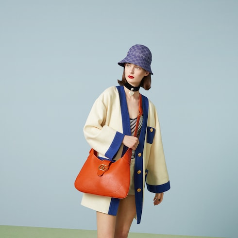 Aphrodite medium shoulder bag