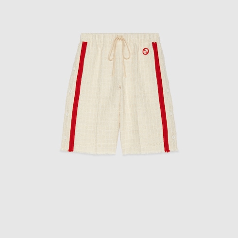 ショートパンツ GUCCI Contrast band tweed bermuda shorts (744874ZANTD 9783) Cotton twill short with patch in ivory | GUCCI® SG