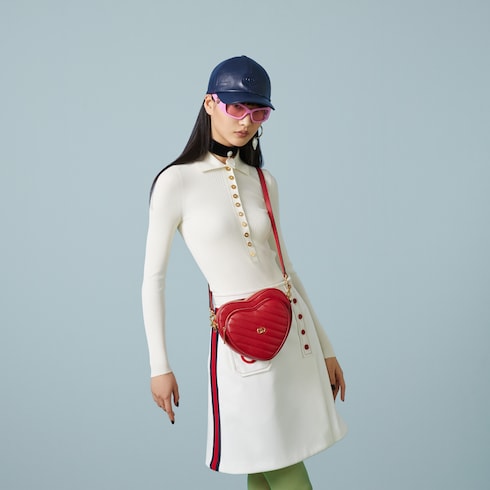 Mini Schultertasche in Herzform mit GG in rotes Leder GUCCI BE