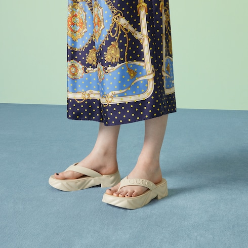 Women's thong platform sandal