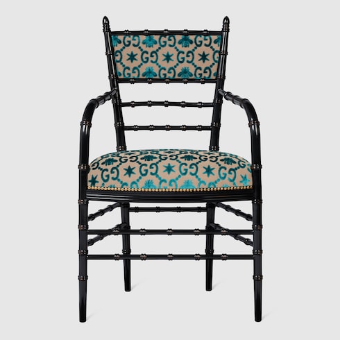 Chiavari Stuhl mit Armlehne und GG Sternen-Motiv