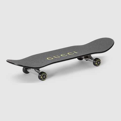 Skateboard avec logo Gucci