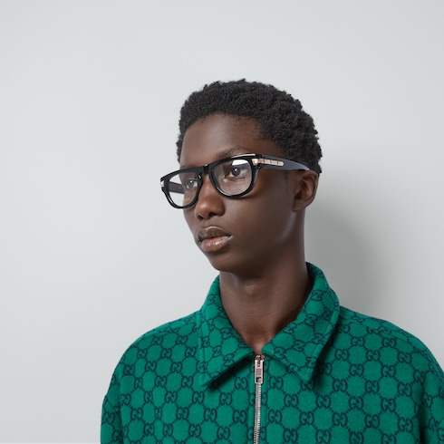 Oval optical frame