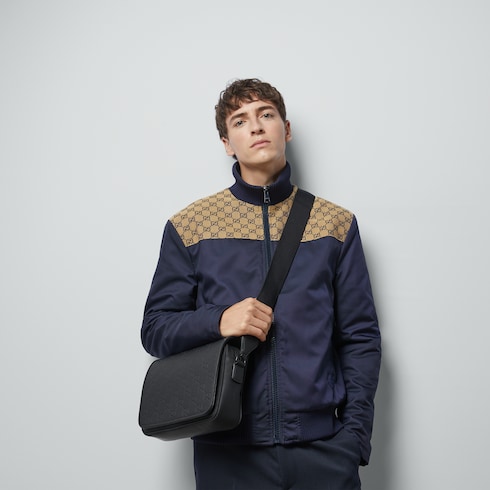 Rubber-effect medium messenger bag