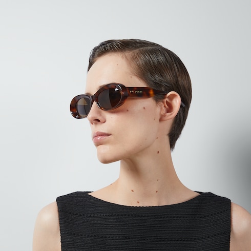 Oval-frame sunglasses
