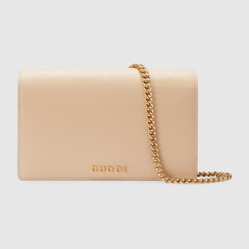 Chain wallet with Gucci script in light beige leather | GUCCI® US