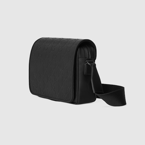 Rubber-effect medium messenger bag