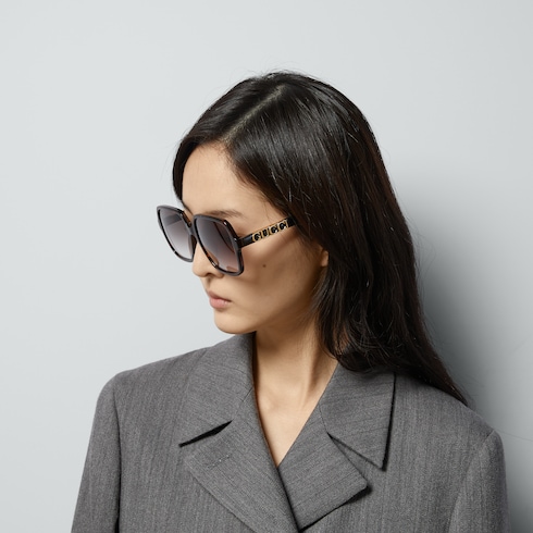 Low nose bridge fit rectangular sunglasses