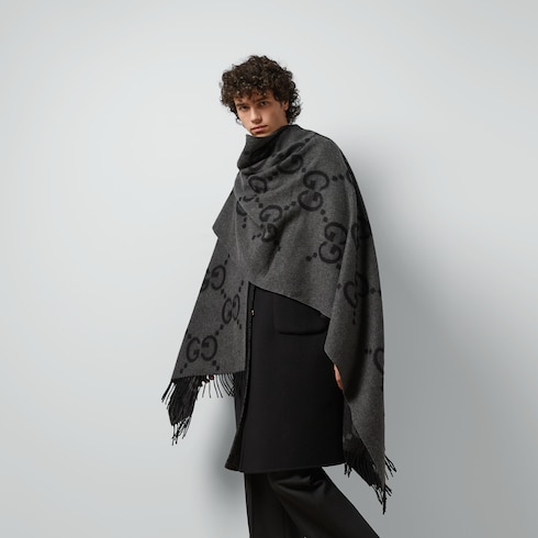 Reversible jumbo GG cashmere cape