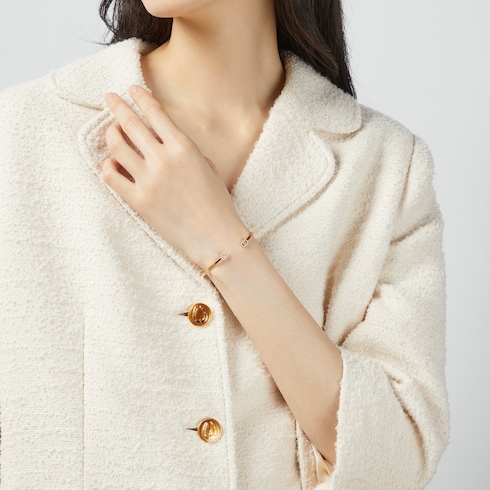 GG Running cuff with diamonds