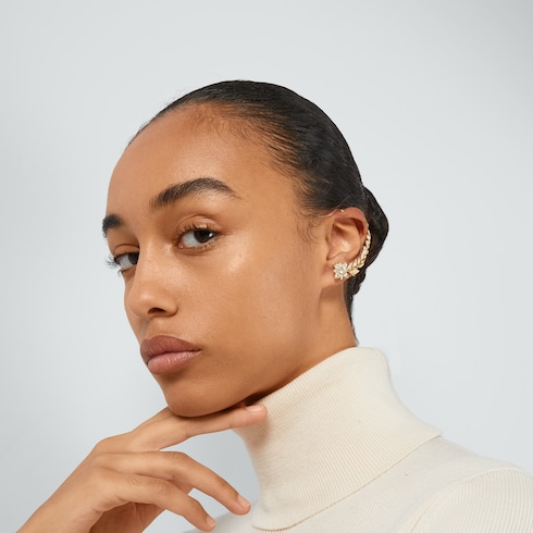 〔グッチ フローラ〕ダイヤモンド 18Kシングルピアス