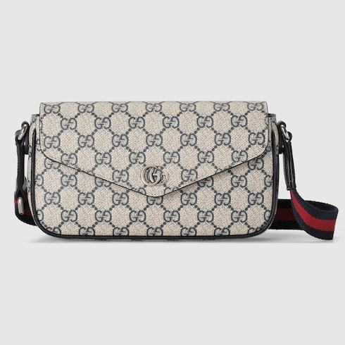 Ophidia pochette