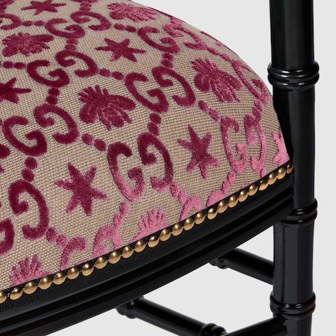 Chaise Chiavari à motif GG abeilles avec accoudoir