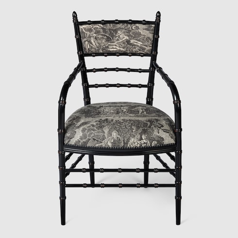 Sedia Chiavarina con stampa toile de jouy e poggiabraccia