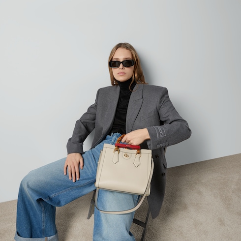 Gucci Diana系列中号竹节托特包