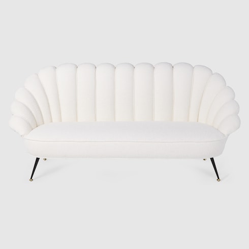 Sofa aus Bouclé
