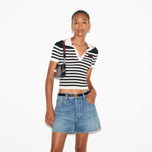 Shorts regular in denim con Morsetto