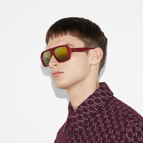 Navigator frame sunglasses in red GUCCI AE