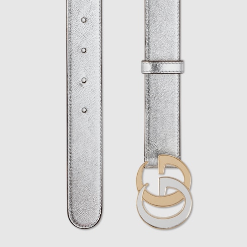 Schmaler GG Marmont Gürtel in silberfarbenes Metallic-Leder 