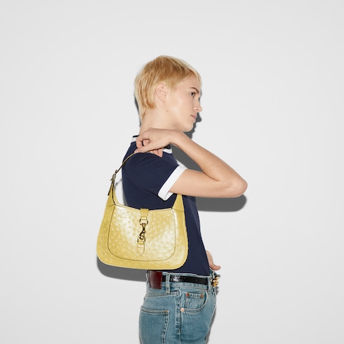 Sac à épaule Gucci Jackie en cuir d’autruche
