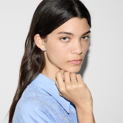 ต่างหู Gucci Interlocking 18k studs with diamonds