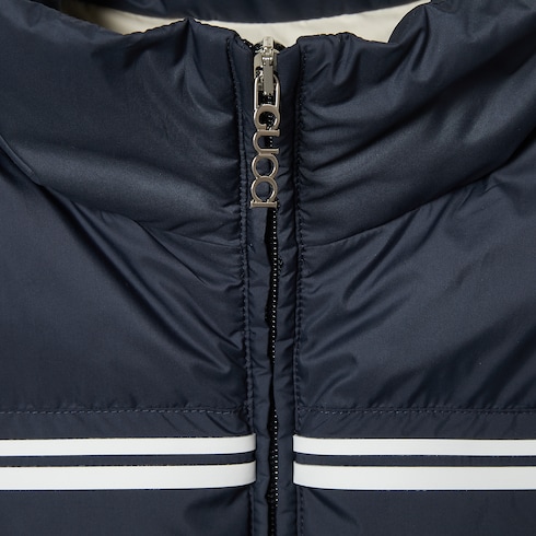 Nylon puffer jacket Detail 9