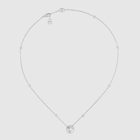 Icon 18k heart necklace