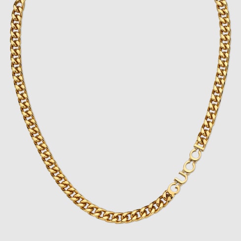 Collana a catena con scritta Gucci
