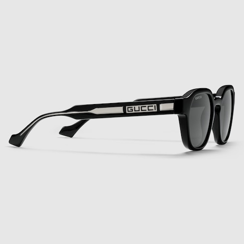 Oval frame sunglasses