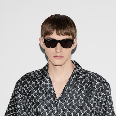 Gafas de sol con montura rectangular