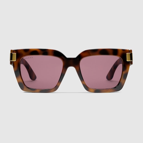 Cat eye sunglasses