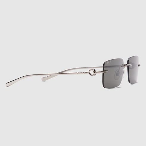 Sonnenbrille mit rechteckigem Rahmen