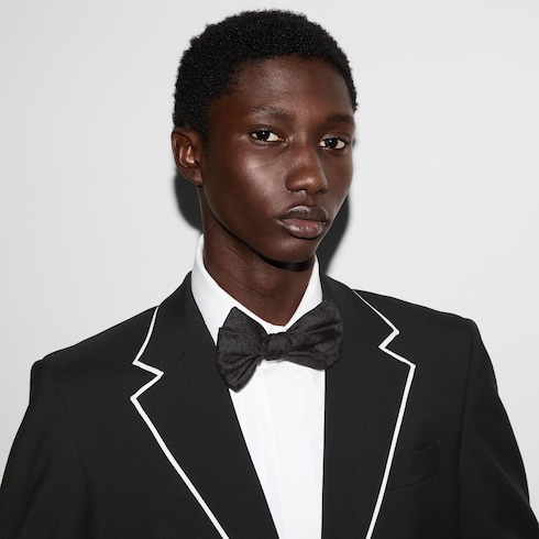 Silk bow tie

