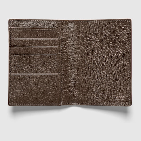 Brown interior GG passport case Detail 2